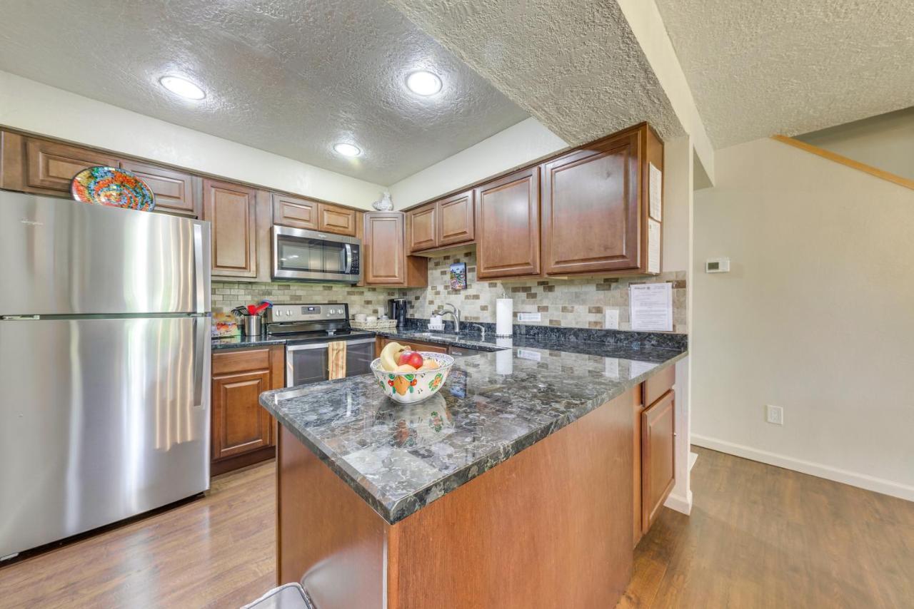 Ruidoso Golf Condo - Patio, Fire Pit And Mtn View! エクステリア 写真